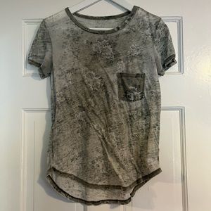 American Eagle Green Flower T-shirt